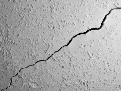 Fissure plafond danger